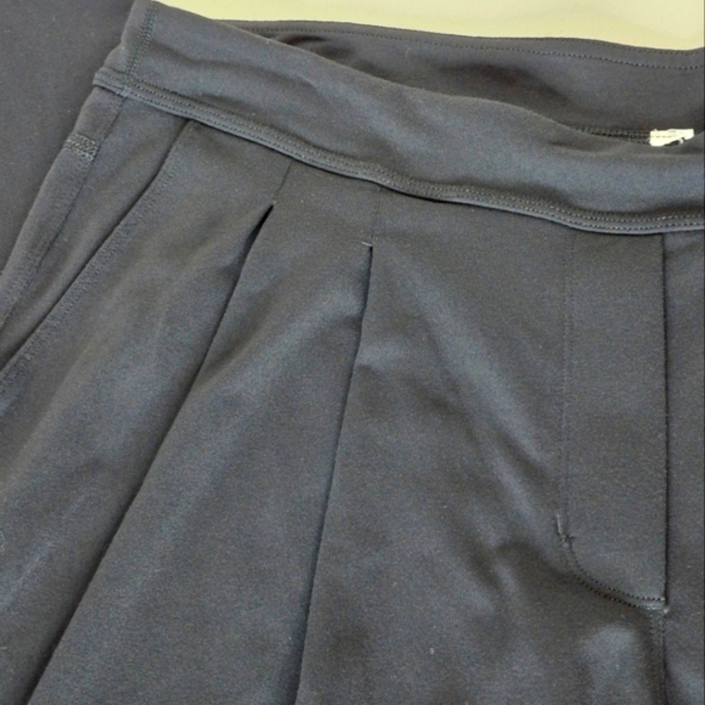 Lululemon High-Rise Pleated Wide Leg Cropped Pants - Size 10 - Picture 4 of 11
